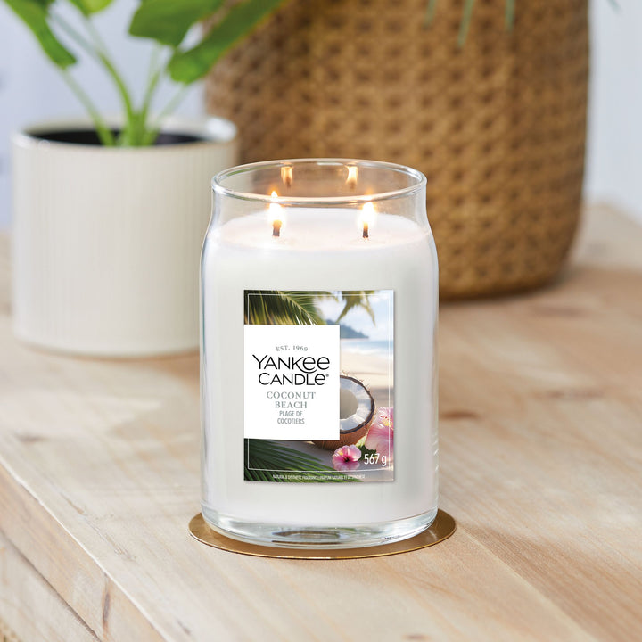 Coconut Beach Signature Large Jar by Yankee Candle