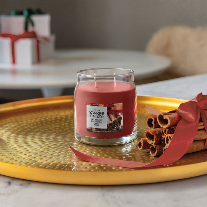 Sparkling Cinnamon Signature Medium Jar by Yankee Candle