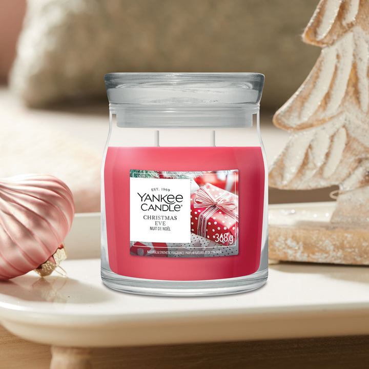 Christmas Eve Signature Medium Jar by Yankee Candle