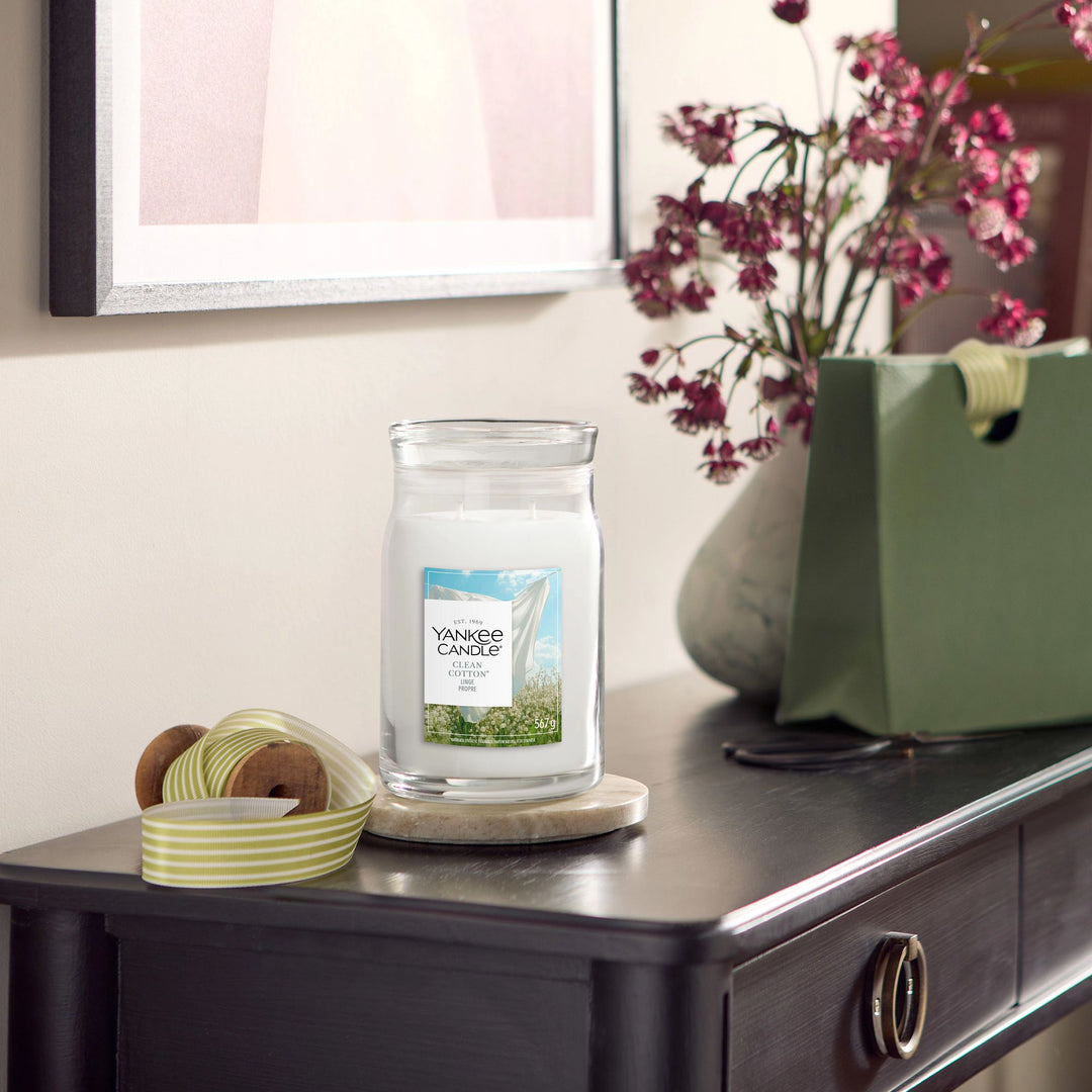 Clean Cotton Signature Large Jar by Yankee Candle
