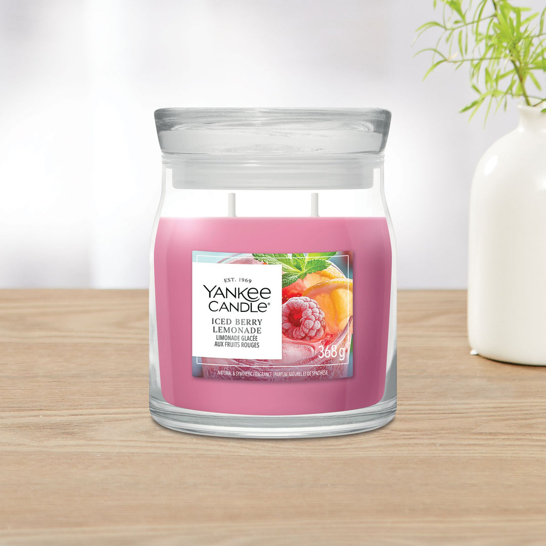 Iced Berry Lemonade Signature Medium Jar by Yankee Candle