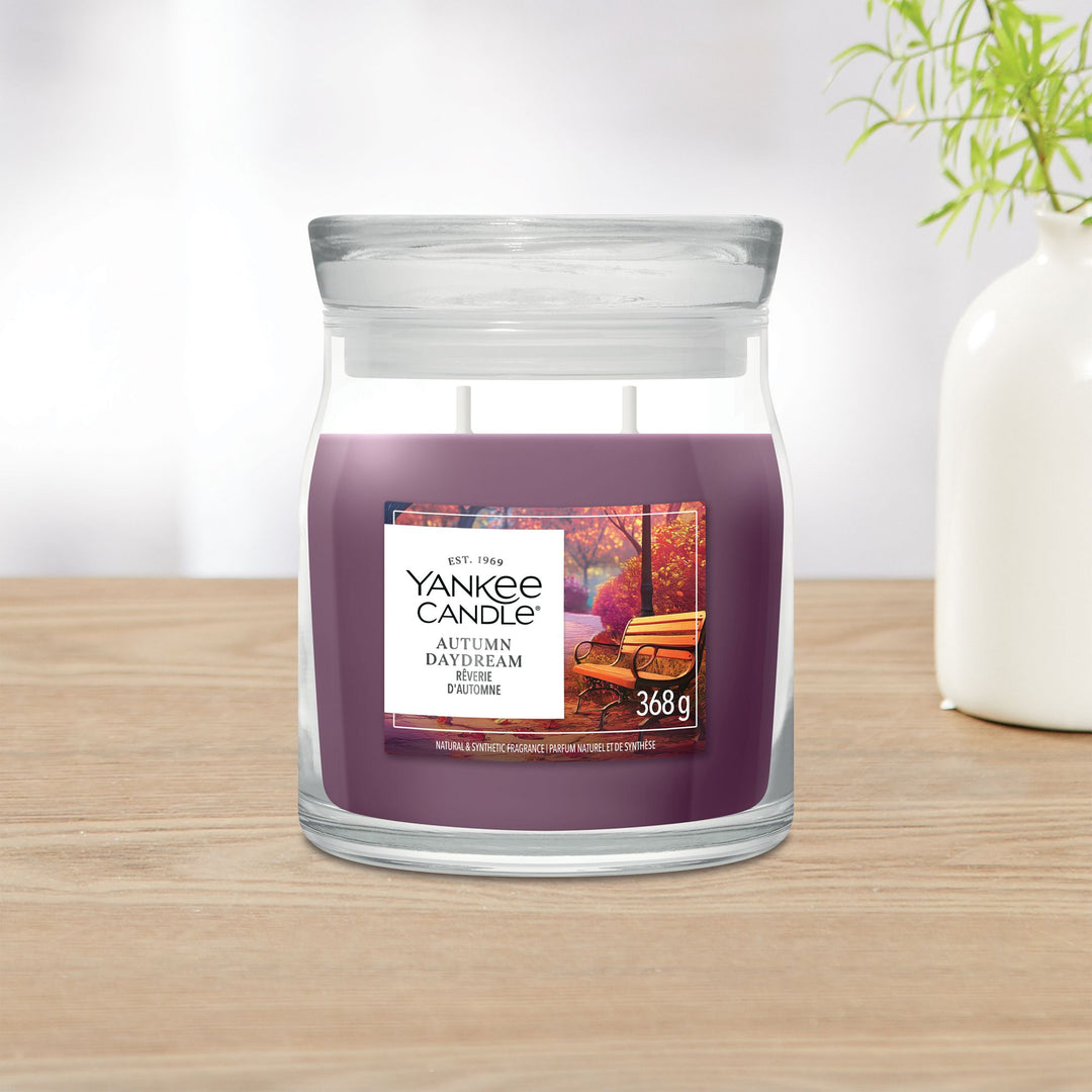 Autumn Daydream Signature Medium Jar by Yankee Candle