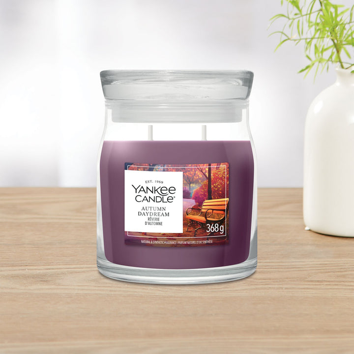 Autumn Daydream Signature Medium Jar by Yankee Candle