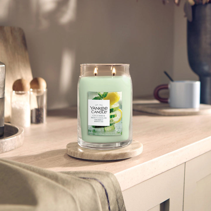 Cucumber Mint Cooler Signature Large Jar by Yankee Candle