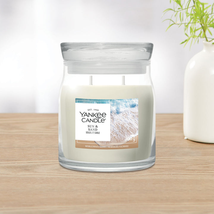 Sun &amp; Sand Signature Medium Jar by Yankee Candle