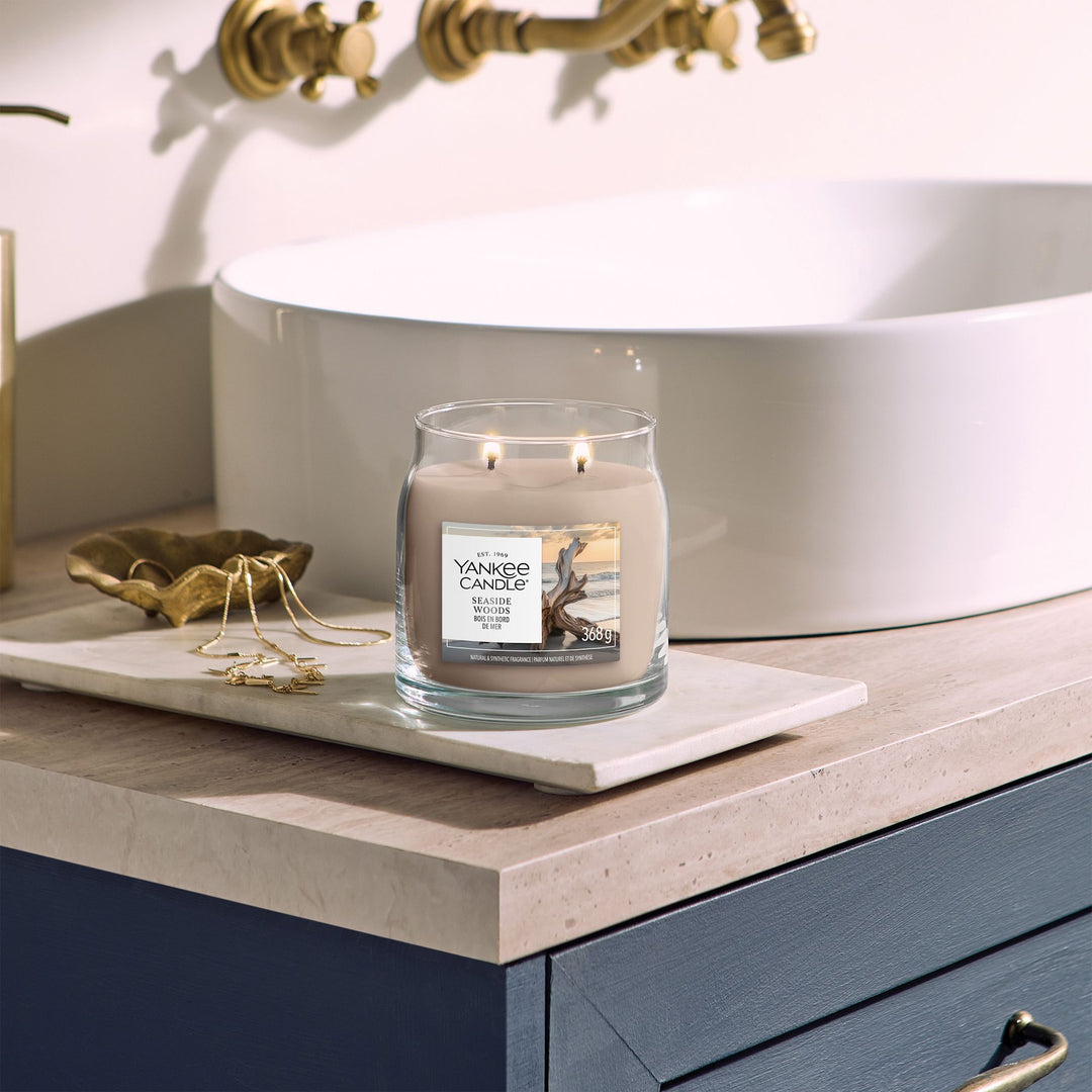 Seaside Woods Signature Medium Jar by Yankee Candle