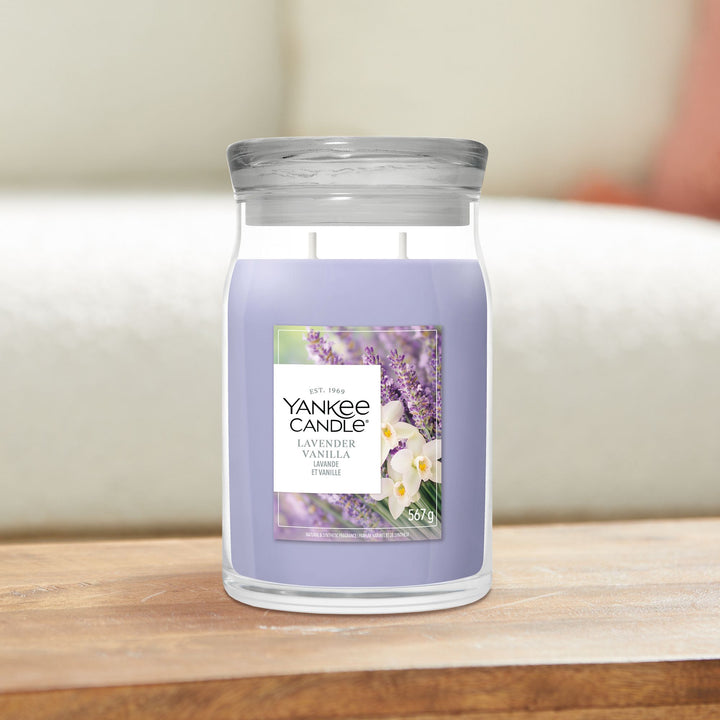 Lavender Vanilla Signature Large Jar by Yankee Candle
