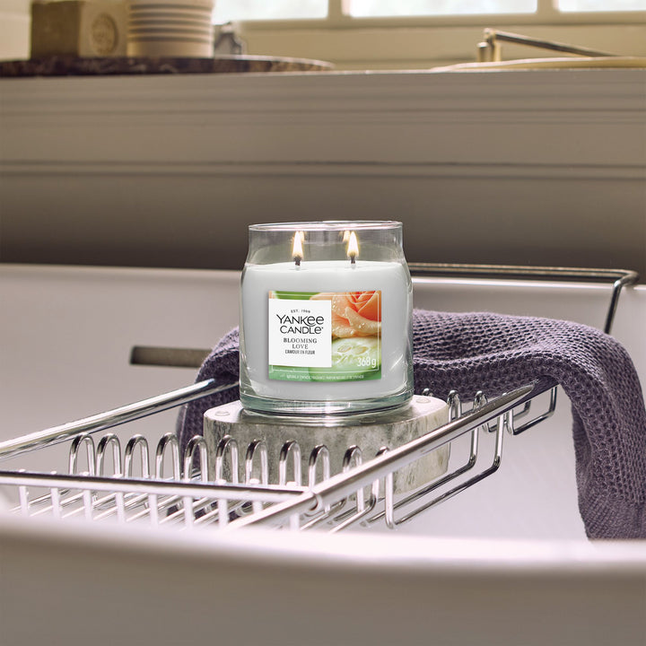 Blooming Love Signature Medium Jar by Yankee Candle