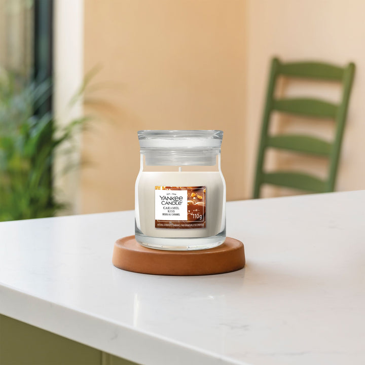 Caramel Kiss Signature Small Jar by Yankee Candle