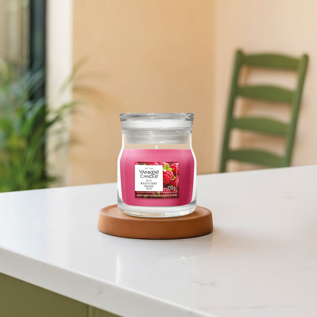 Red Raspberry Signature Small Jar by Yankee Candle