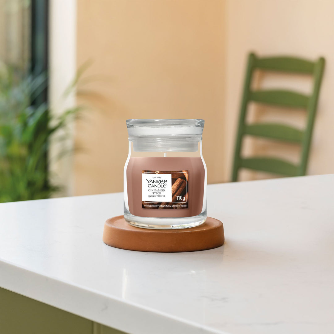 Cinnamon Stick Signature Small Jar by Yankee Candle