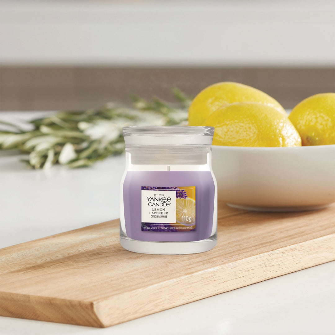 Lemon Lavender Signature Small Jar by Yankee Candle