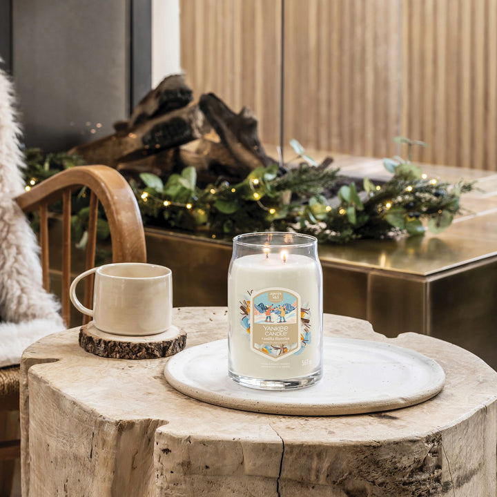 Vanilla Flurries Signature Large Jar by Yankee Candle