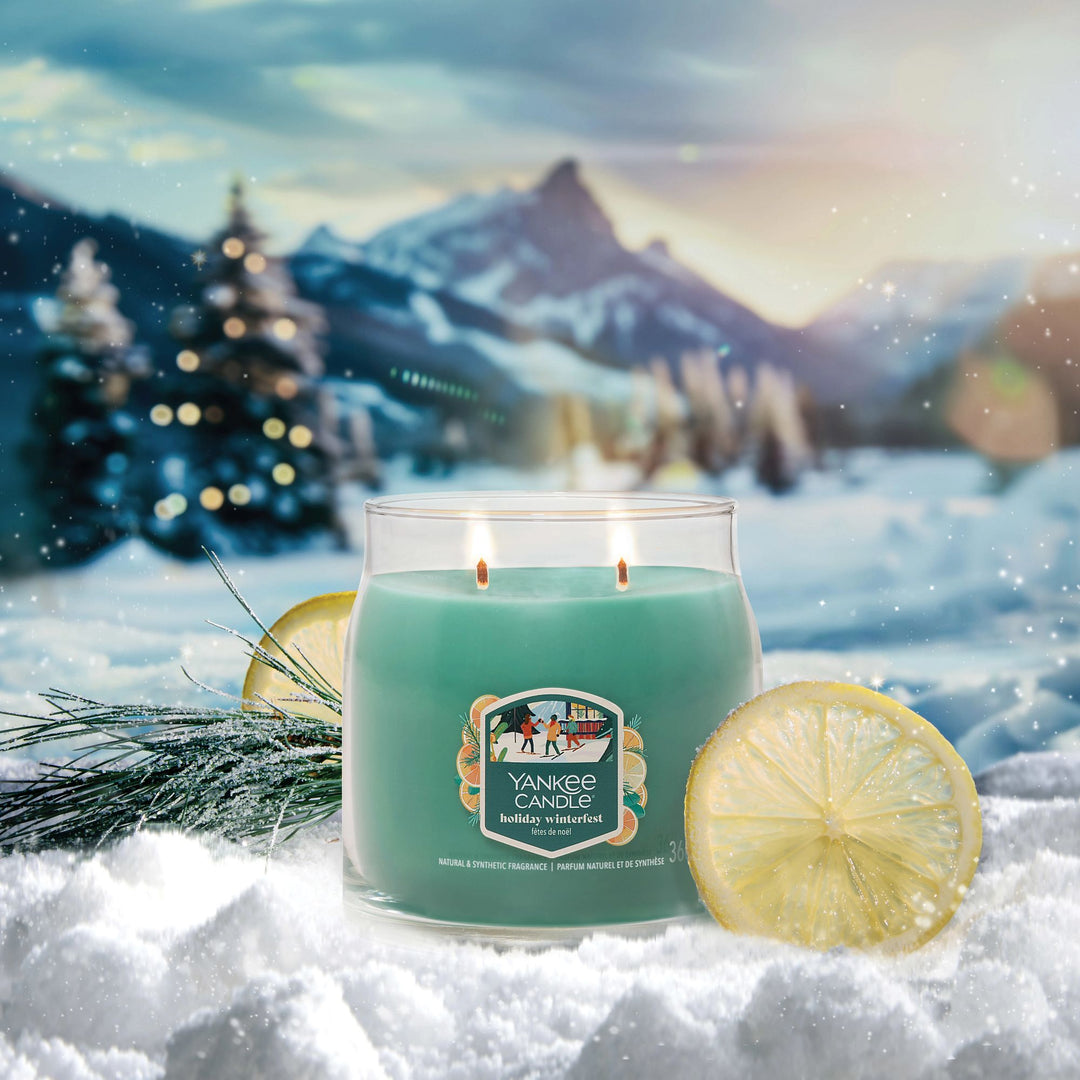 Holiday Winterfest Signature Medium Jar by Yankee Candle