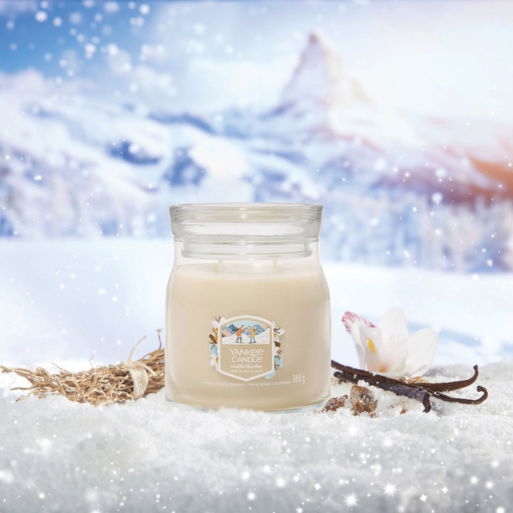 Vanilla Flurries Signature Medium Jar by Yankee Candle