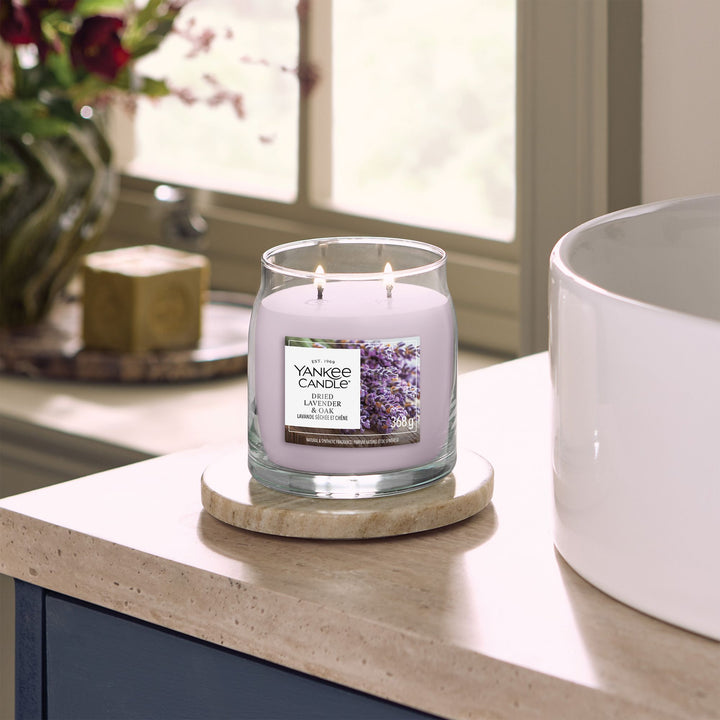 Dried Lavender &amp; Oak Signature Medium Jar by Yankee Candle