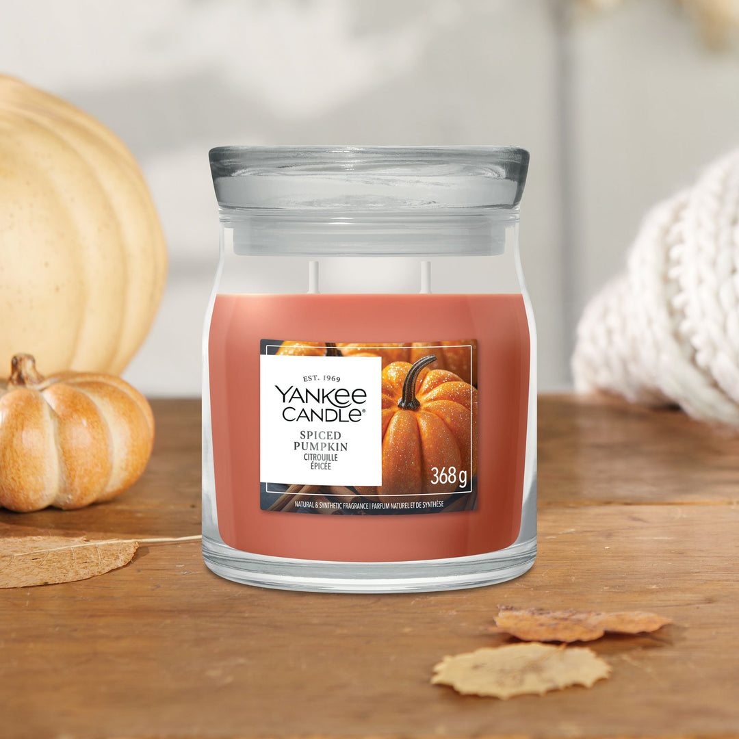 Spiced Pumpkin Signature Medium Jar by Yankee Candle