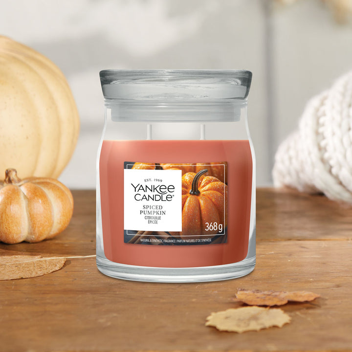 Spiced Pumpkin Signature Medium Jar by Yankee Candle