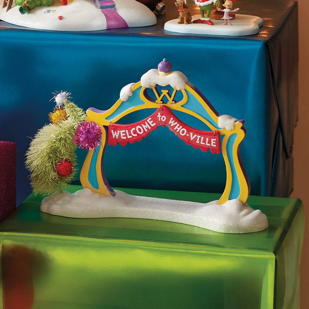 The Grinch Archway - The Grinch Village by D56