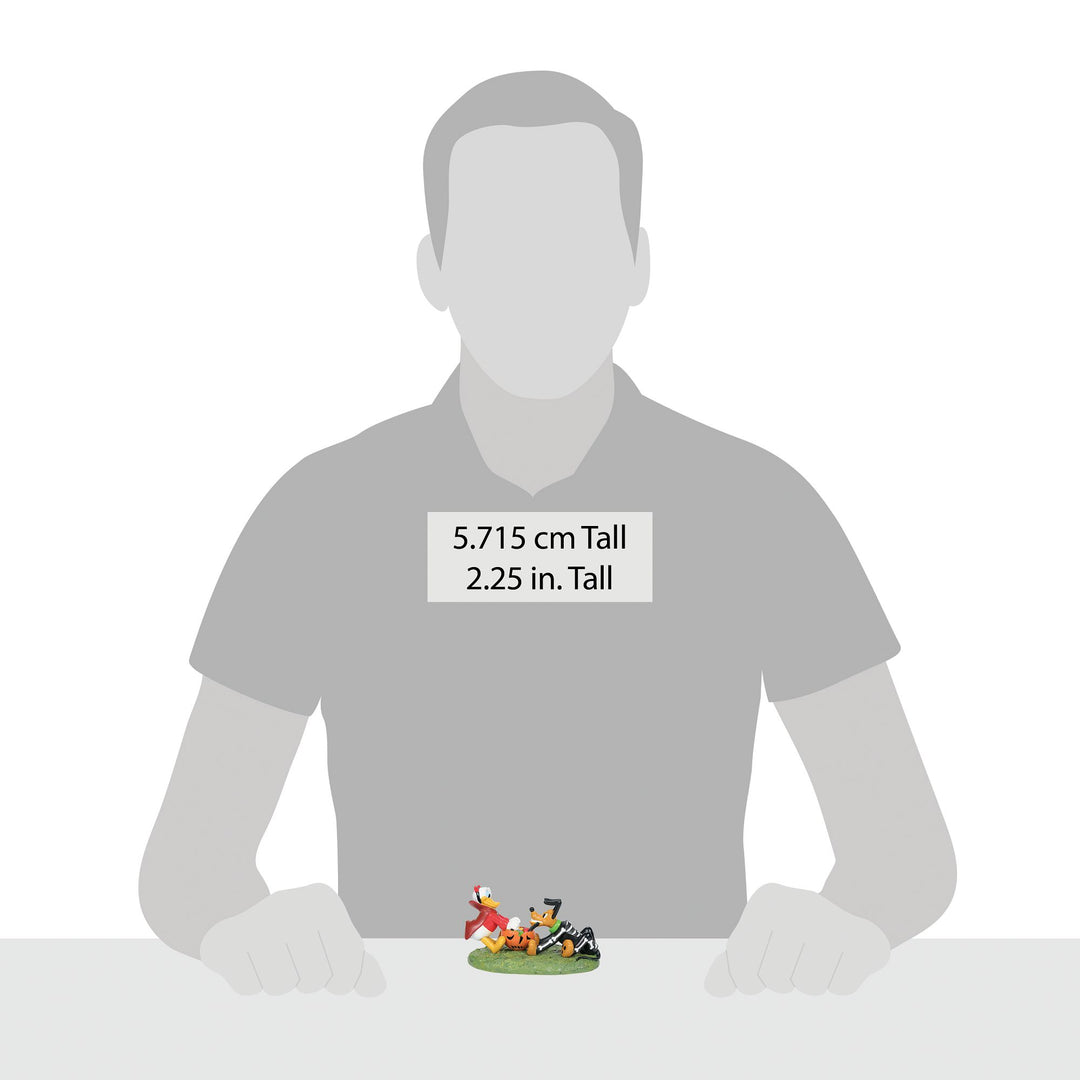 Donald & Pluto's Tussle Figurine - Disney Village by D56