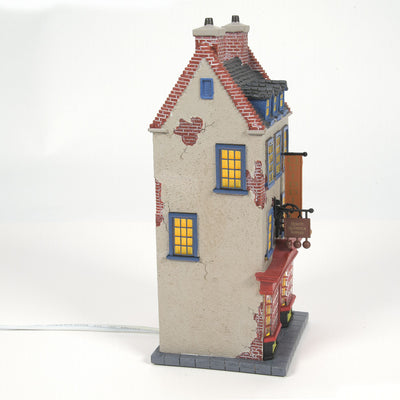 Quality Quidditch Supplies Illuminated Model Building