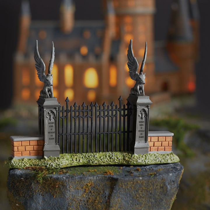 Hogwarts Gate - Harry Potter Village by D56