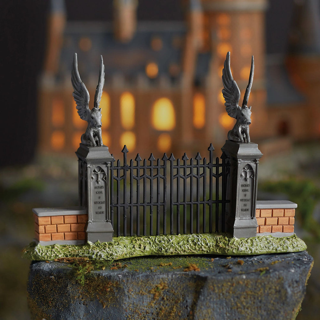 Hogwarts Gate - Harry Potter Village by D56