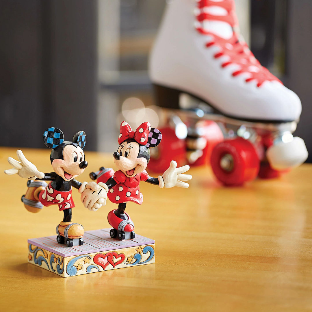 A Sweet Skate (Mickey and Minnie Mouse Rollar Skating Figurine) - Disney Traditions by Jim Shore