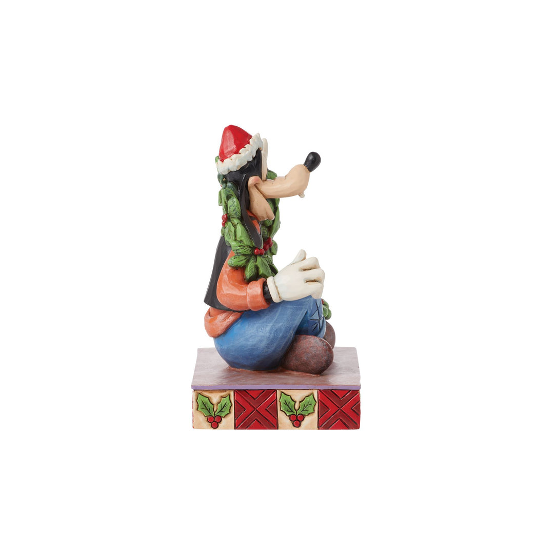 A Goofy Christmas (Goofy Christmas Figurine) - Disney Traditions by Jim Shore