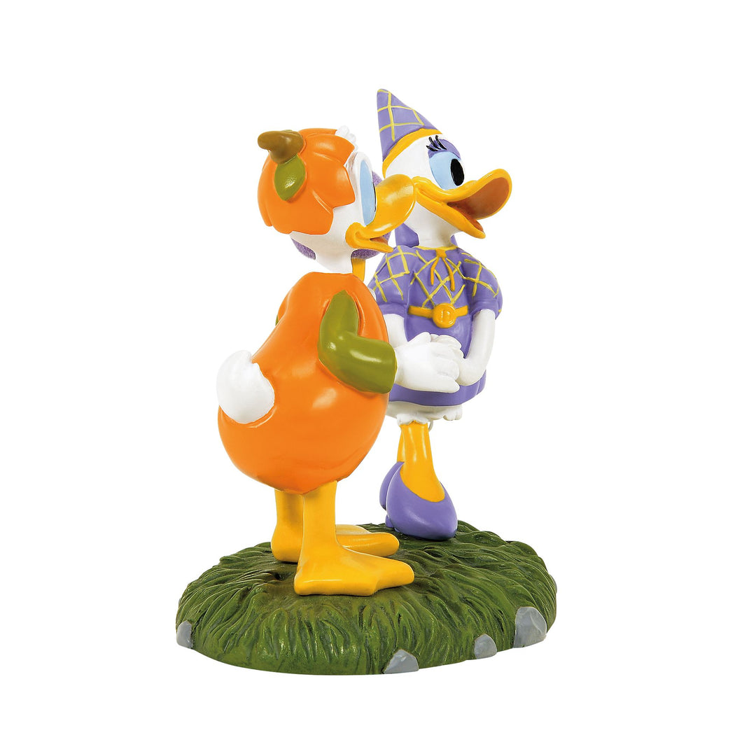 Sweet for a Sweet M'Lady (Donald & Daisy Figurine) Disney Village by D56