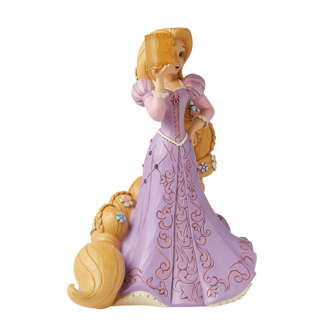 A Daring Dreamer (Rapunzel Deluxe Figurine) - Disney Traditions by Jim Shore