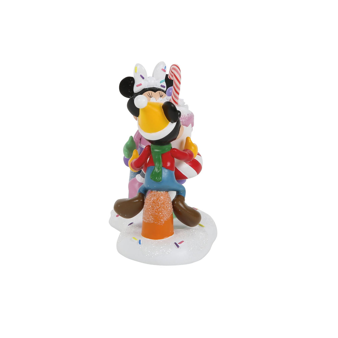 A Cocoa With A Cutie! (Mickey & Minnie Figurine) - Disney Village by D56