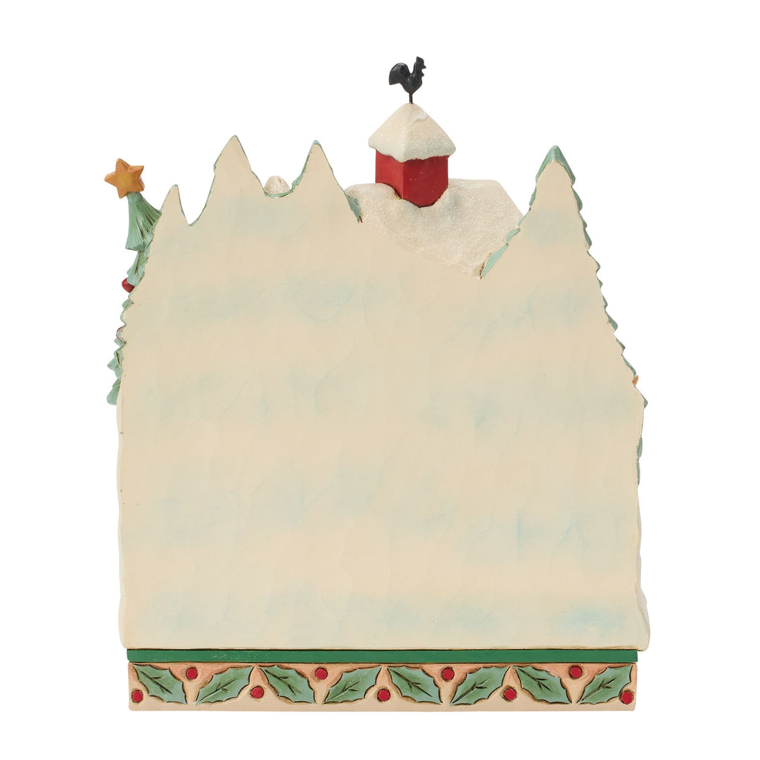 Full of Christmas Spirit (Highland Glen Barn Scene Figurine)
