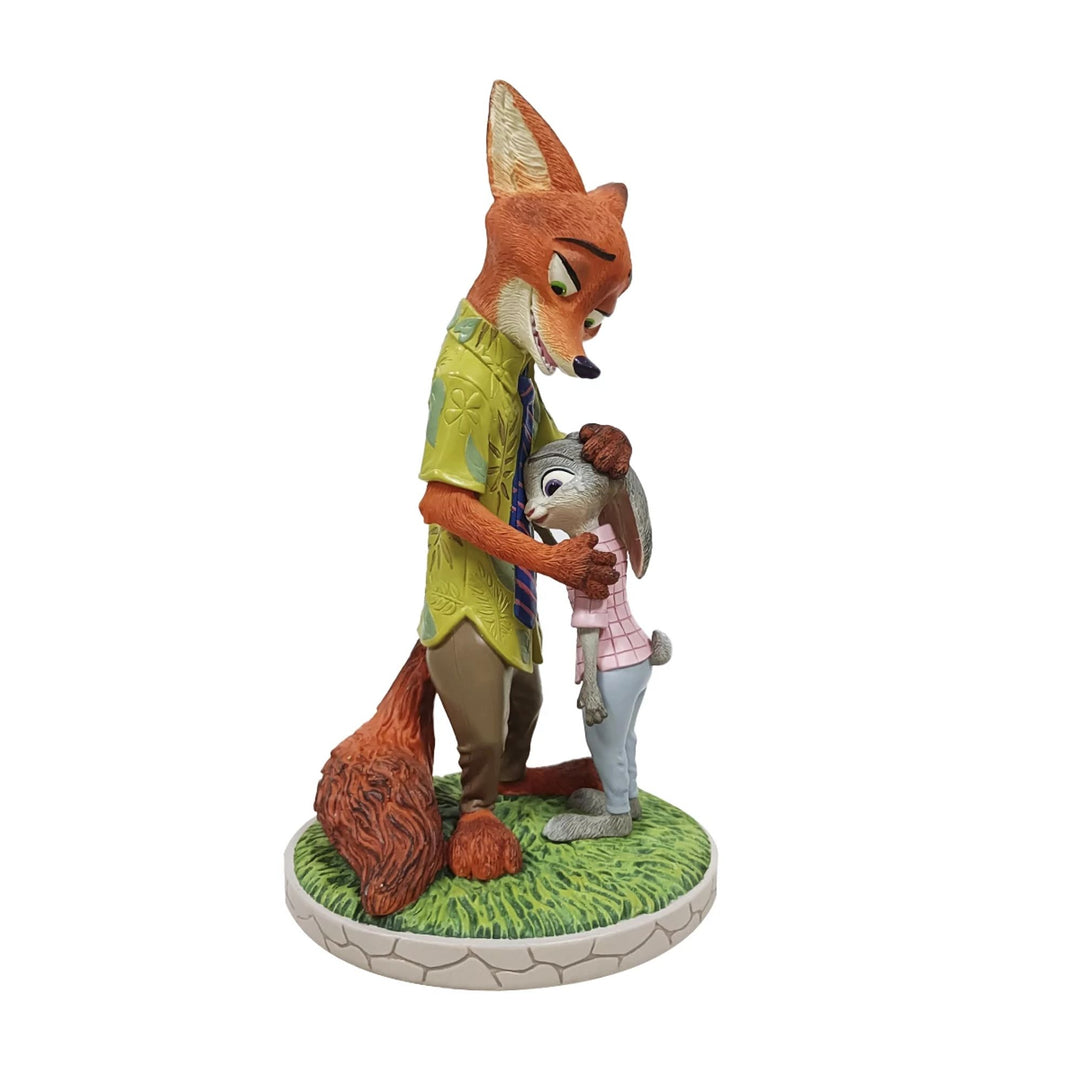 Nick and Judy Hug Me Figruine