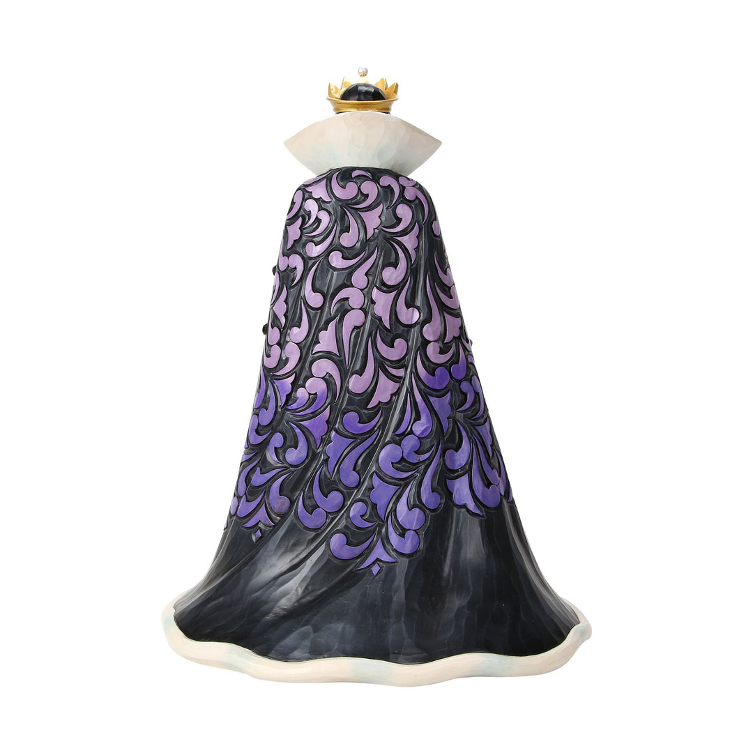 The Queen Deluxe Figurine