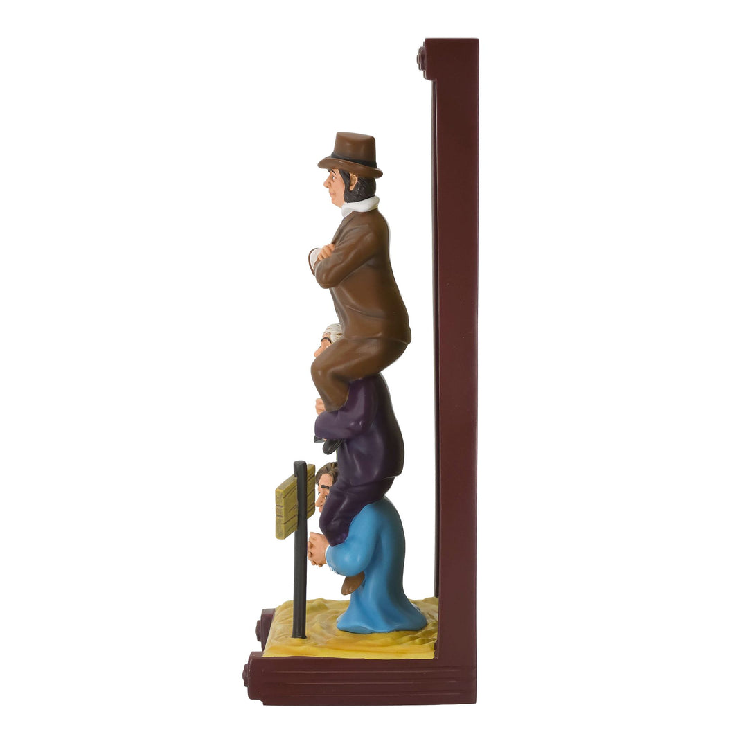 Quicksand Men Stretching Portrait Figurine Disney Showcase