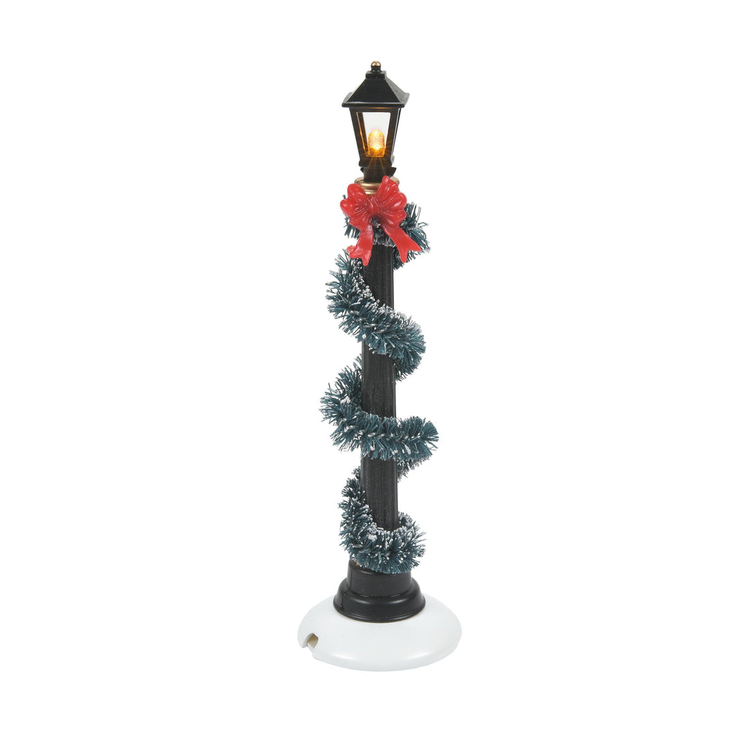 Small Town Street Lamps Accessory (Set of 2) by Department 56