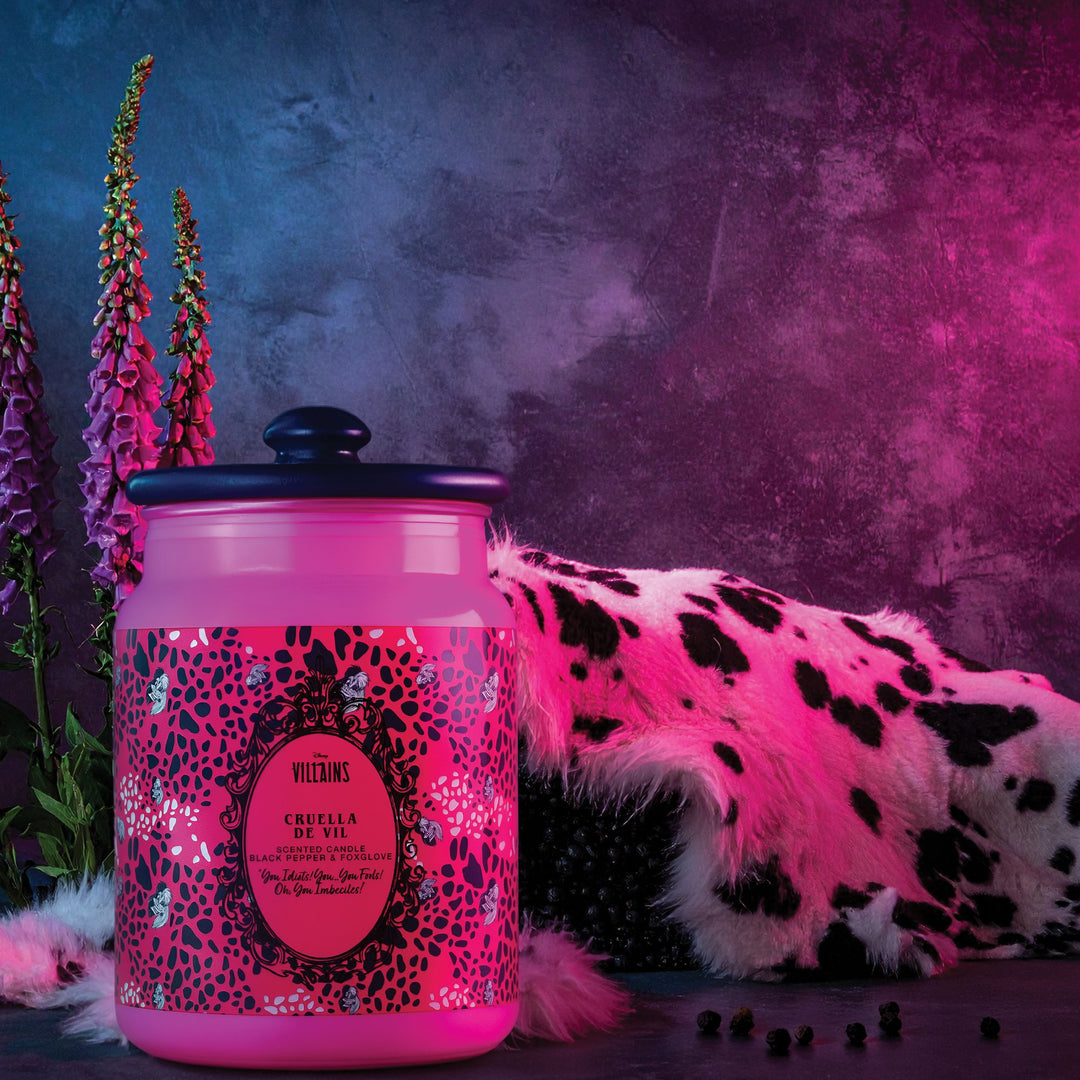 Cruella De Vil Black Pepper & Foxglove Ceramic Jar Candle