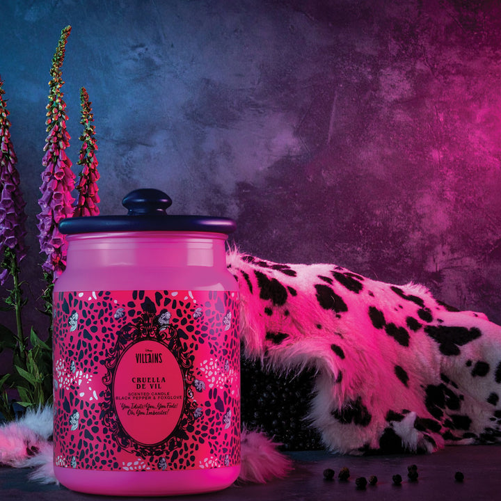 Cruella De Vil Black Pepper & Foxglove Ceramic Jar Candle